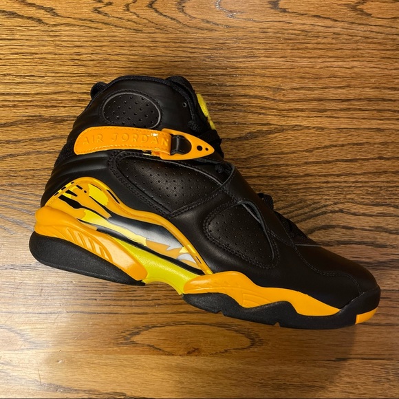 black and yellow jordan 8